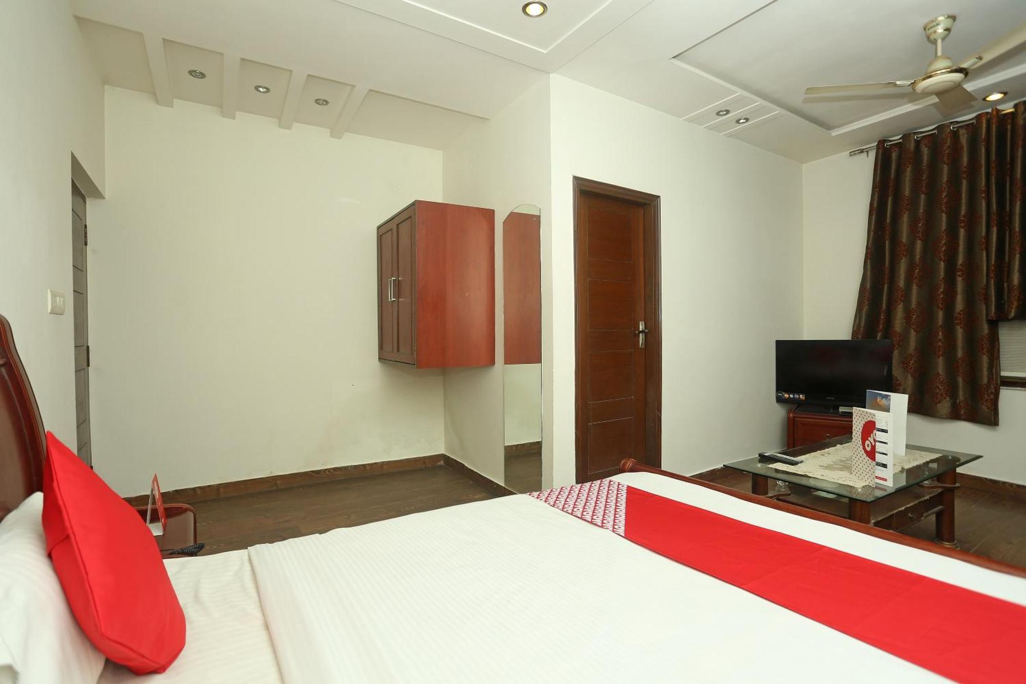 Hotel O Sai President *